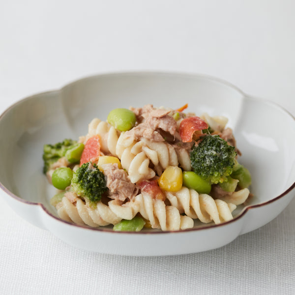 Pasta Salad with Colorful Vegetables and Tuna Mayo